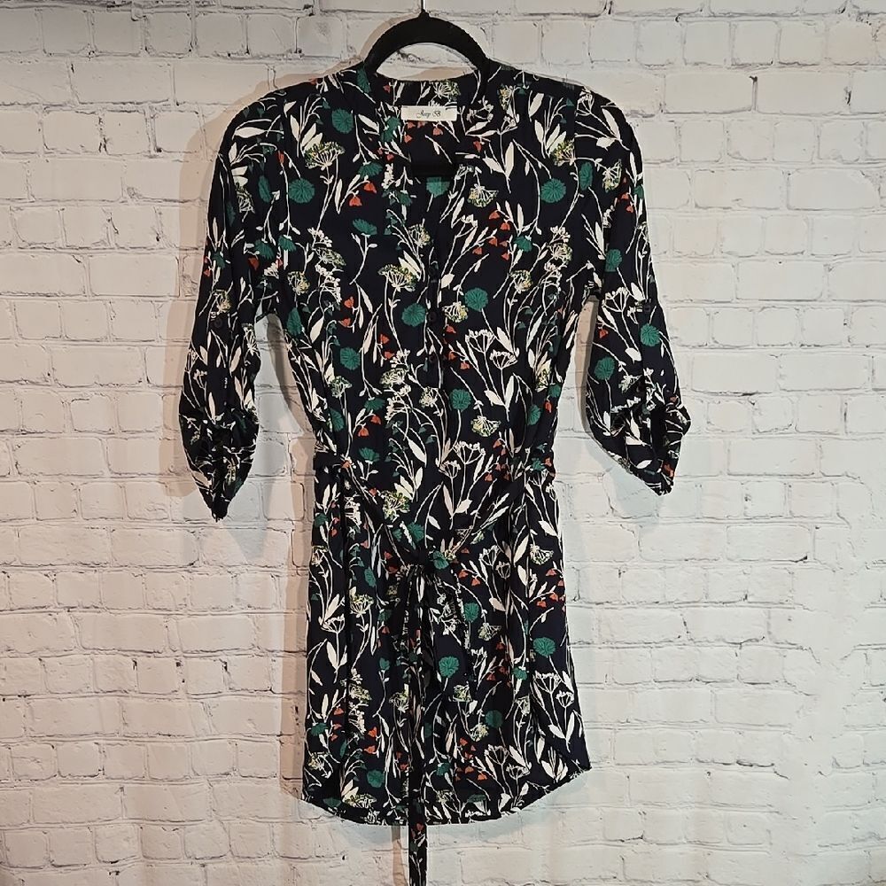 Jessy B navy blue floral tunic top size XS